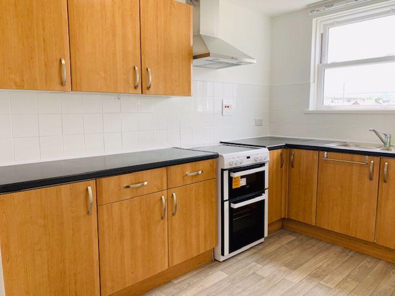 Hereford Road, Abergavenny 2 bed apartment £695 pcm (£160 pw)