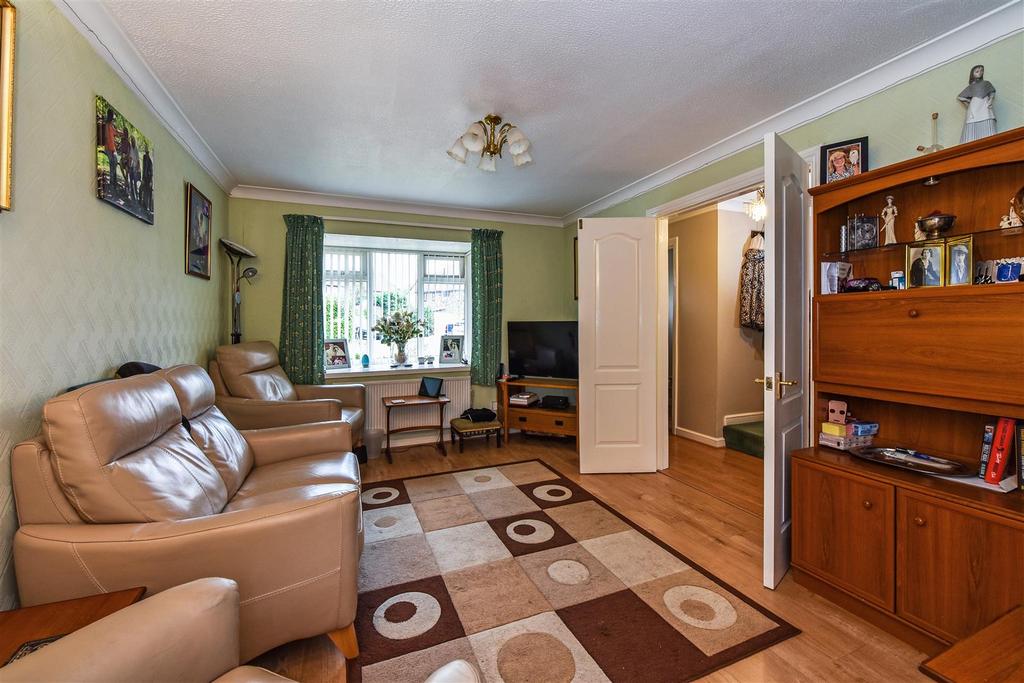 Plover Close, Andover 3 bed detached house for sale £350,000