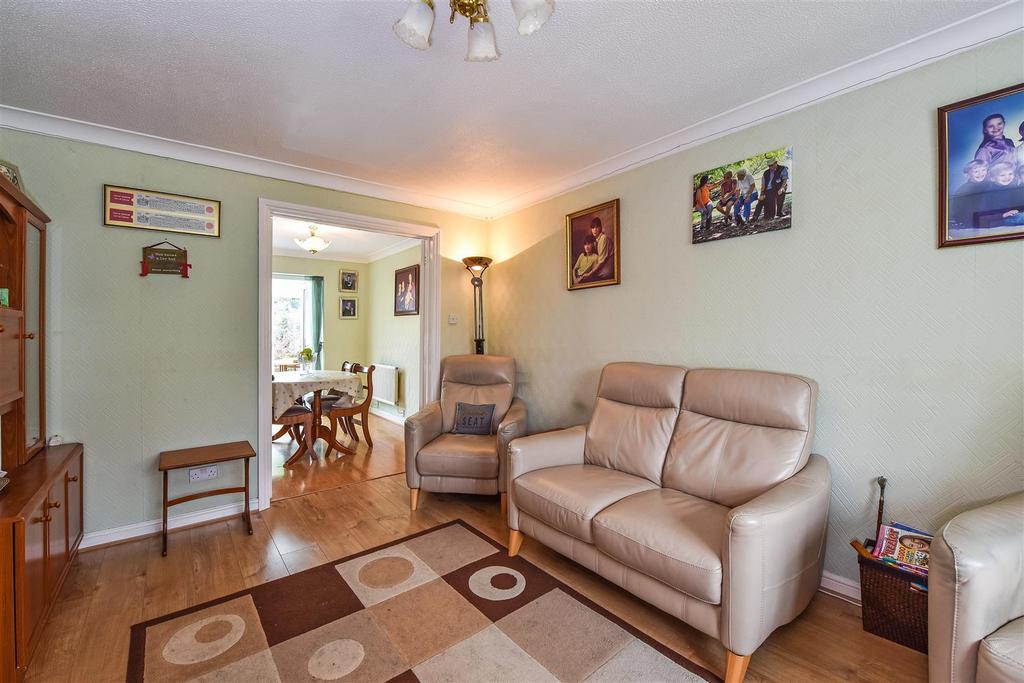 Plover Close, Andover 3 bed detached house for sale £350,000