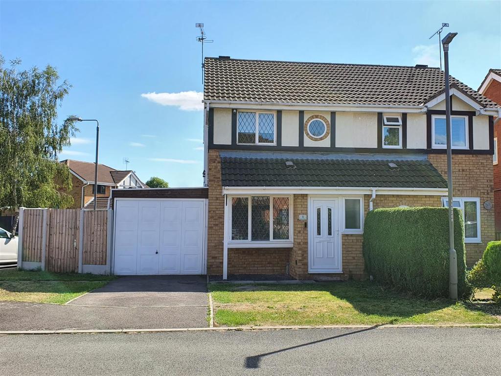 Hanbury Avenue, Hatton, Derby 2 bed semidetached house for sale £200,000