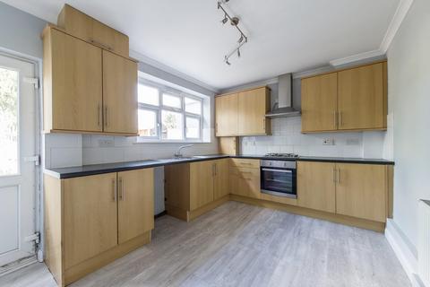 16 Jubilee Crescent, Gravesend, DA12 4JF