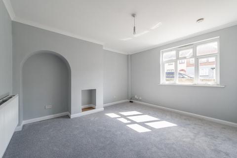 16 Jubilee Crescent, Gravesend, DA12 4JF