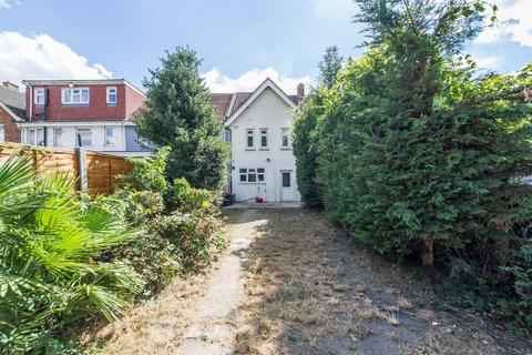 16 Jubilee Crescent, Gravesend, DA12 4JF