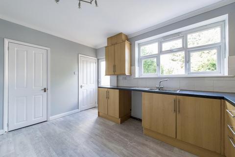 16 Jubilee Crescent, Gravesend, DA12 4JF