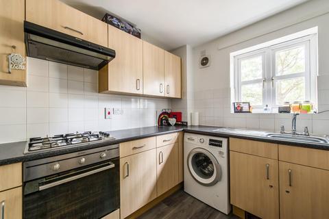 49 Kingfisher Drive, Greenhithe, DA9 9RT
