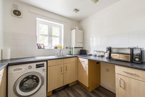 49 Kingfisher Drive, Greenhithe, DA9 9RT