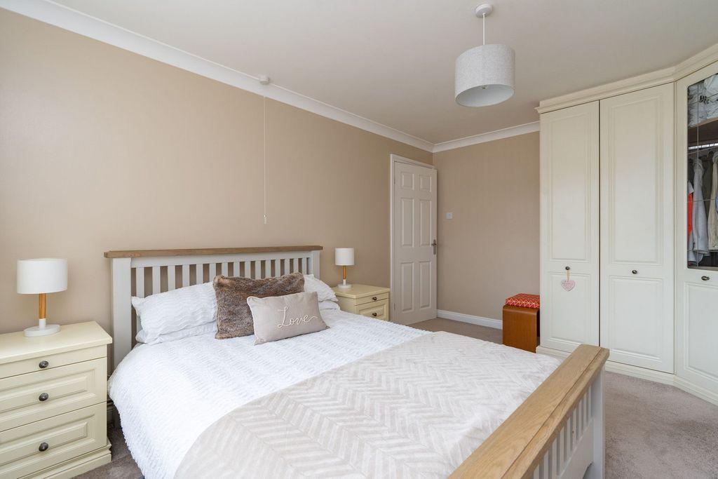 Bedroom 2 (Double)