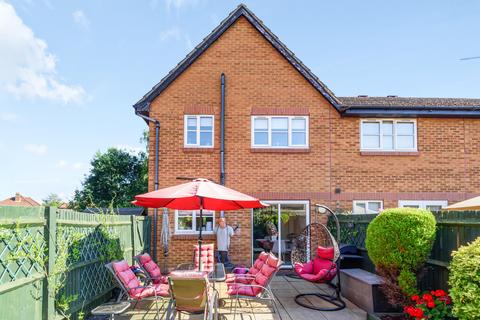 35 Acer Drive, West End, Woking, GU24 9XJ