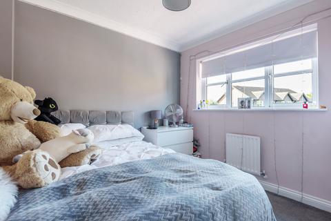 35 Acer Drive, West End, Woking, GU24 9XJ