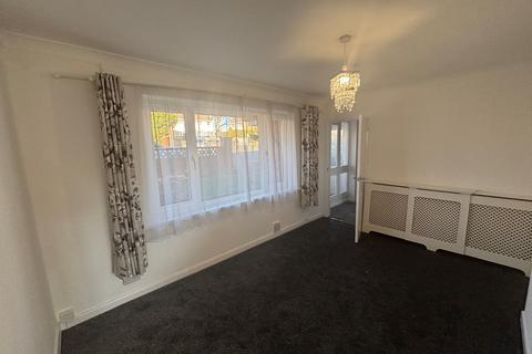 3 bedroom semi-detached house to rent, Glasfryn Close, Swansea, SA2