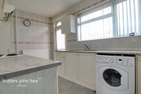 2 bedroom terraced house for sale - Kettell Avenue, Crewe