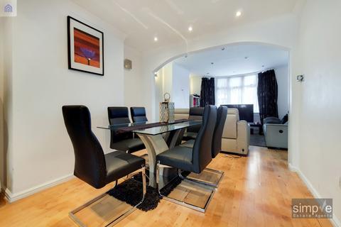 15 Keith Road, Hayes, UB3 4HW