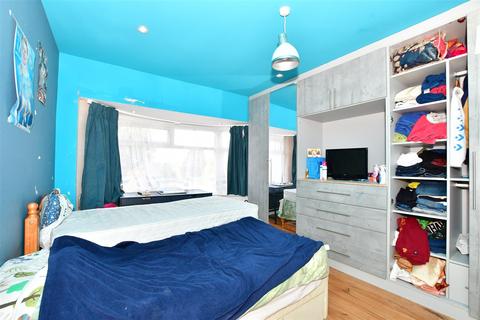 93 Herent Drive, Ilford, IG5 0HF