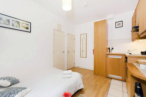 Studio to rent, Fairholme Road, West Kensington, London W14