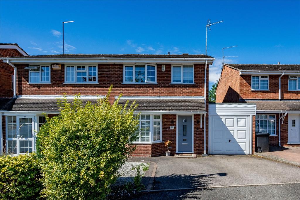 Hollyberry Close Winyates Green, Redditch, Worcestershire, B98 3 bed