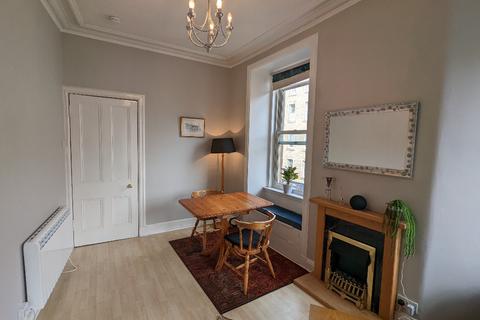 1 bedroom flat to rent, Nicolson Street, Newington, Edinburgh, EH8