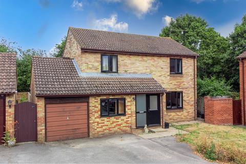 4 bedroom detached house for sale - Allonby Close, Lower Earley, Reading, RG6 3BY
