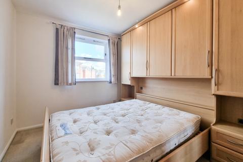 2 bedroom flat to rent, Macmillan Way, Tooting Bec