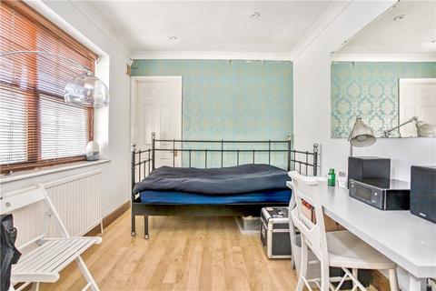 2 bedroom apartment for sale - Hounslow Road, Twickenham, TW2