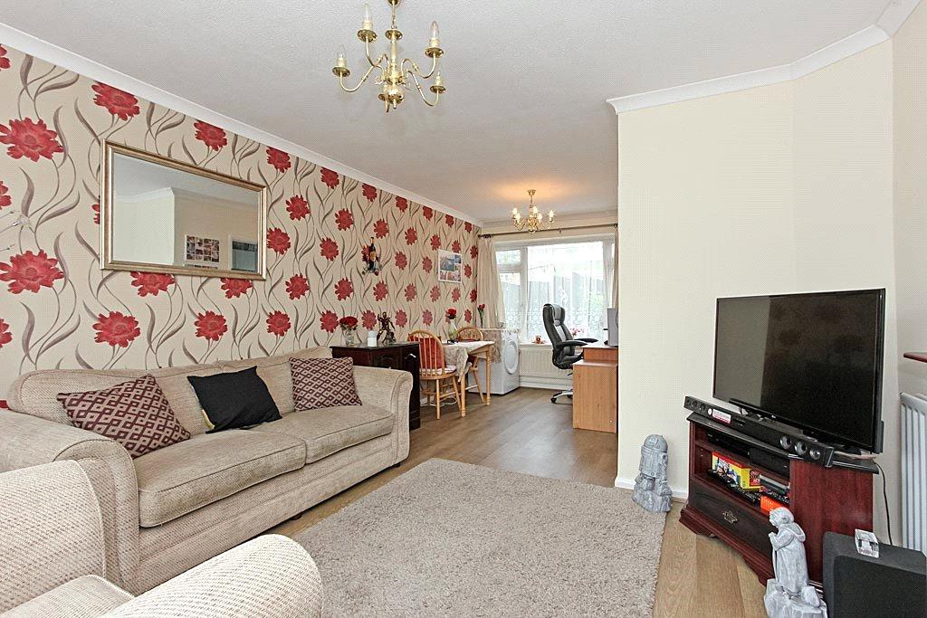 Simpson Road, Sittingbourne, ME10 2 bed property £265,000