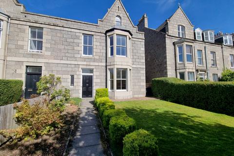 2 bedroom flat to rent, Fountainhall Road, The West End, Aberdeen, AB15