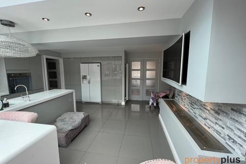 4 bedroom detached house for sale, Cwrt Gellifaelog Tonypandy - Tonypandy