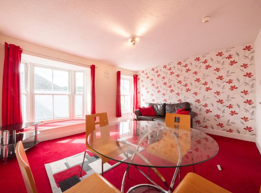 Flat 3, 3 Queen Street, Aberystwyth, Ceredigion, SY23 1PU 1 bed