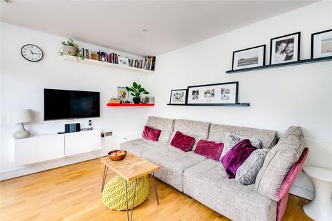 2 bedroom flat to rent, Kersfield Road, London