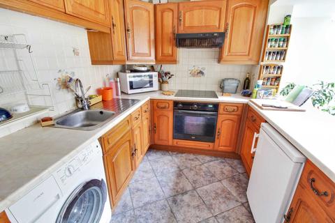 49 Brighton Road, Reading, RG6 1PS