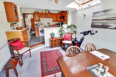 49 Brighton Road, Reading, RG6 1PS