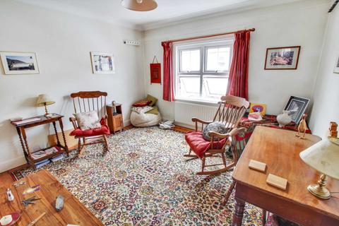 49 Brighton Road, Reading, RG6 1PS