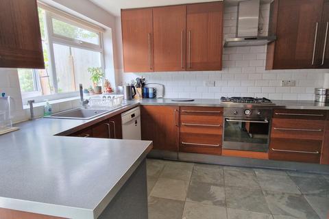 208 Church Hill Road, East Barnet, Barnet, EN4 8PP
