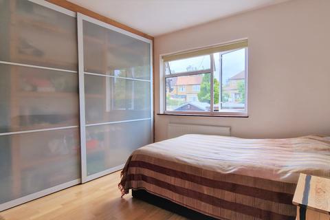 208 Church Hill Road, East Barnet, Barnet, EN4 8PP