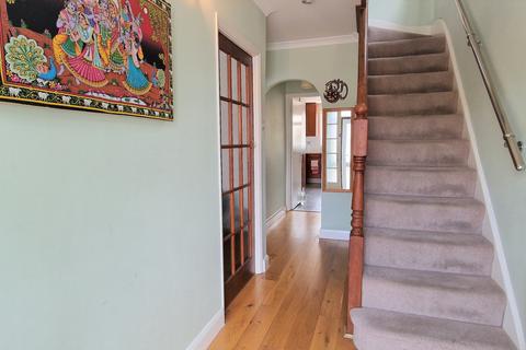 208 Church Hill Road, East Barnet, Barnet, EN4 8PP
