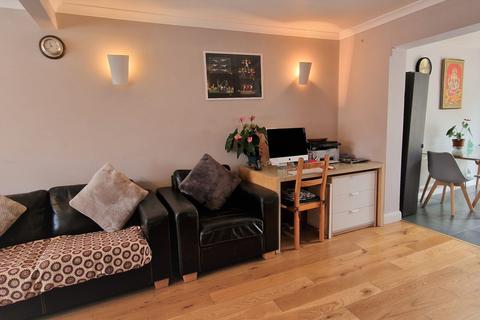 208 Church Hill Road, East Barnet, Barnet, EN4 8PP