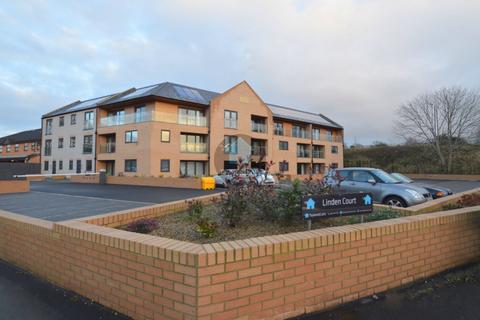 2 bedroom apartment to rent, Station Road, Forest Hall NE12