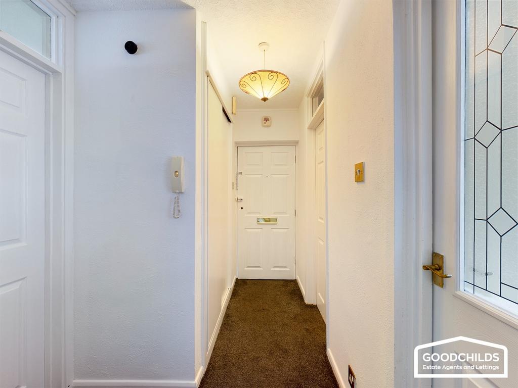 Hallam Street, West Bromwich, B71 2 bed flat £795 pcm (£183 pw)