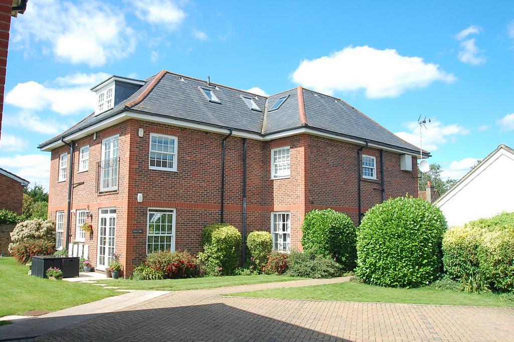 Holly Rise/Merchants Court, Layters Green Lane, Chalfont St. Peter