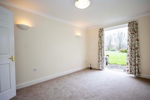 2 bedroom flat for sale, Chorleywood Lodge Lane, Chorleywood