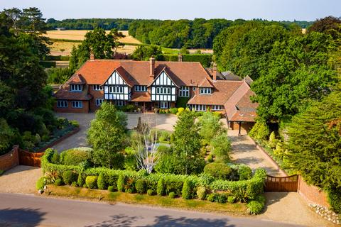 7 bedroom detached house for sale, Chalfont Lane, Chorleywood, WD3