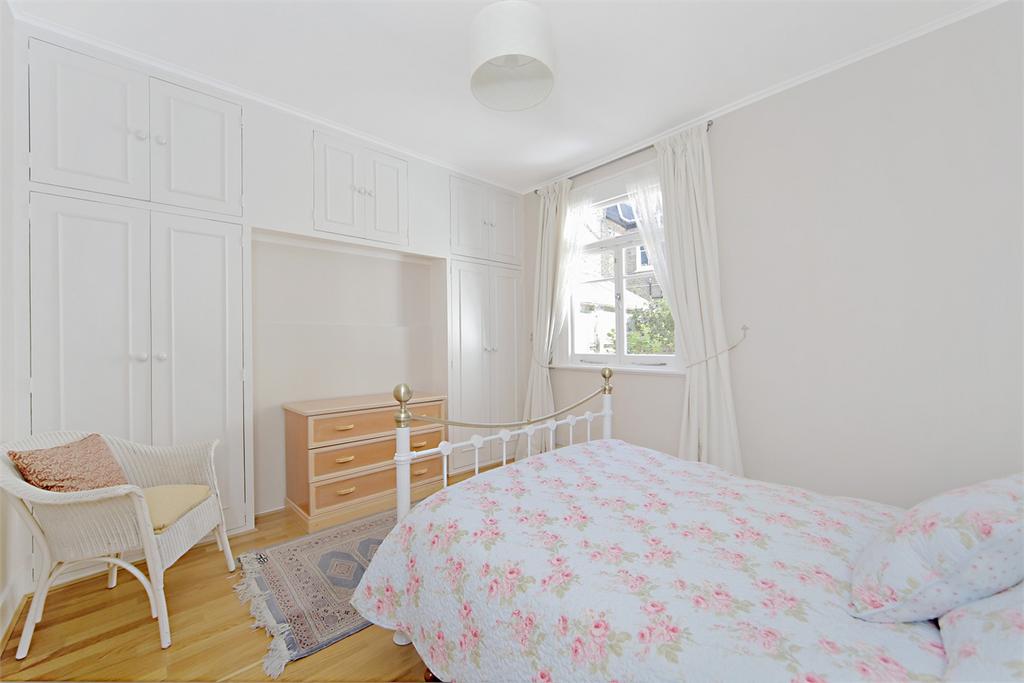 Photograph 4
