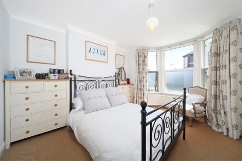 3 bedroom apartment to rent, Kenyon Street, London, SW6