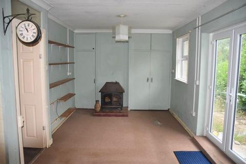 3 bedroom bungalow for sale, Genaur Glyn, Beulah