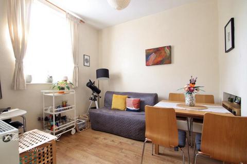 1 bedroom apartment to rent, Prior Street, London