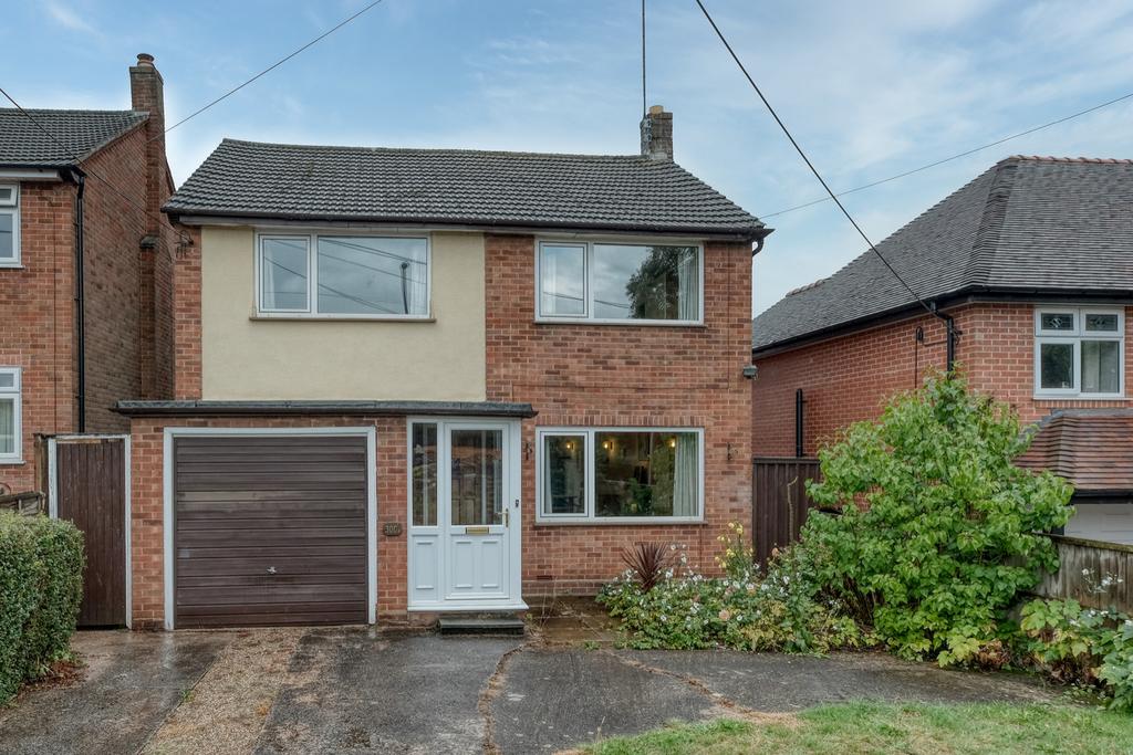Stourbridge Road, Catshill, Bromsgrove, B61 9LH 3 bed detached house