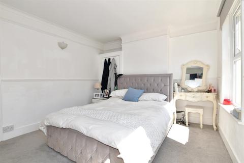 80 Longfield Road, Dover, CT17 9QR