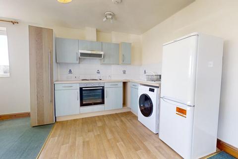 1 bedroom flat to rent, Harlands Road, Haywards Heath, RH16