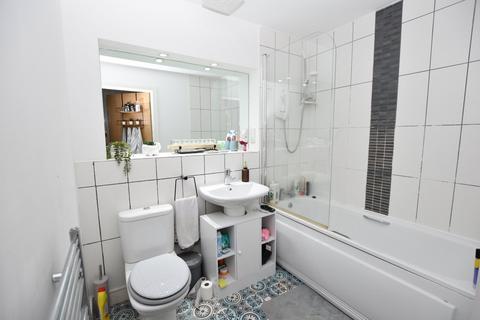2 bedroom apartment for sale, Kerrier Way, Camborne, Cornwall, TR14