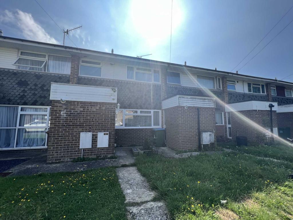 Birdham Close, Bognor Regis 3 bed house £1,150 pcm (£265 pw)