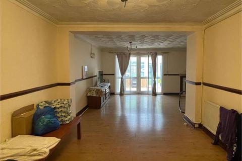 717 Bath Road, Hounslow, TW5 9SZ